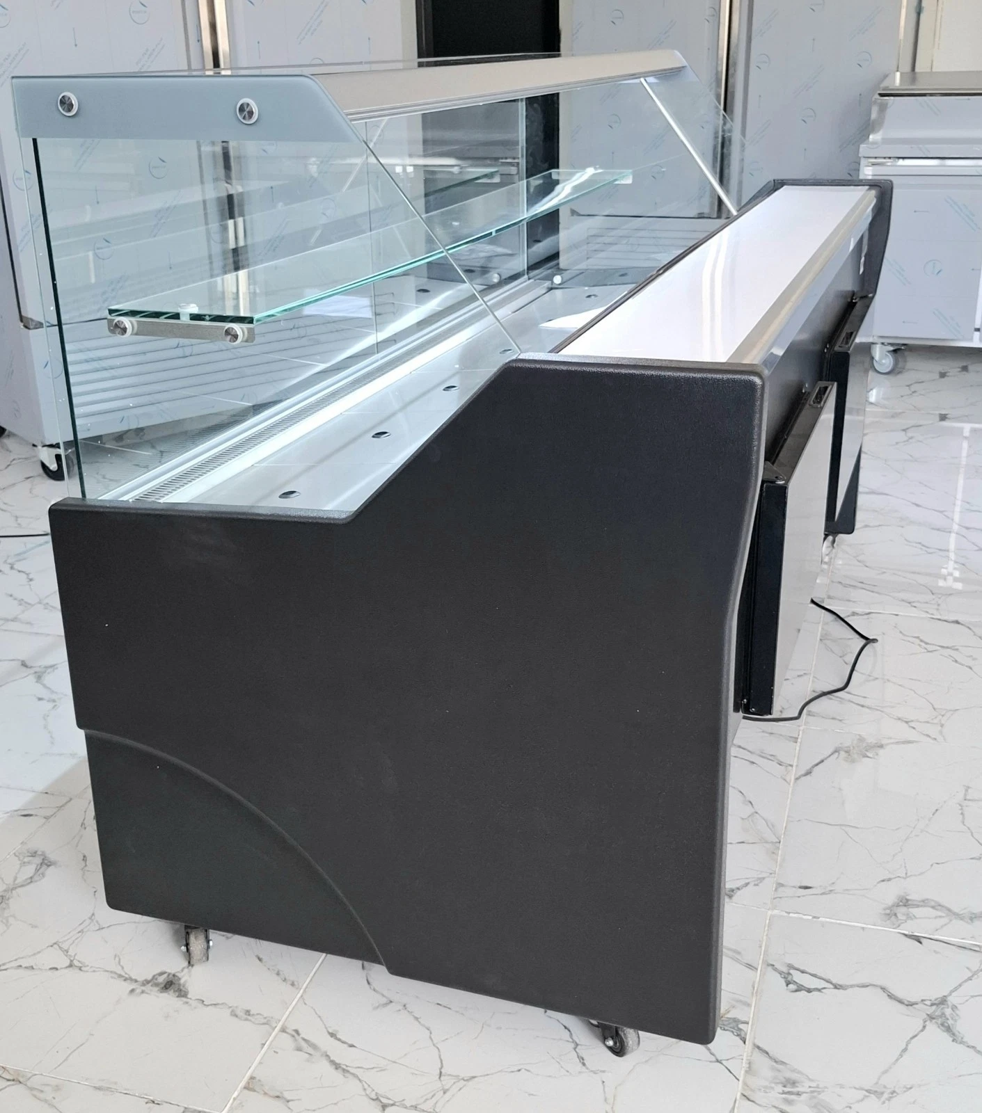 BRAND SERVE OVER COUNTER DELI COUNTER..2 METER - Image 4