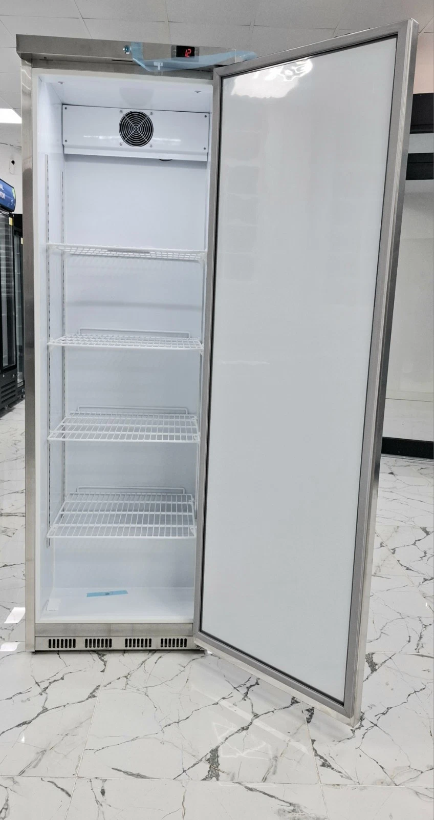 BRAND NEW STAINLESS STEEL SINGLE DOOR FREEZER ,LED LIGHT.TEMP RANGE -18C TO -22C - Image 5