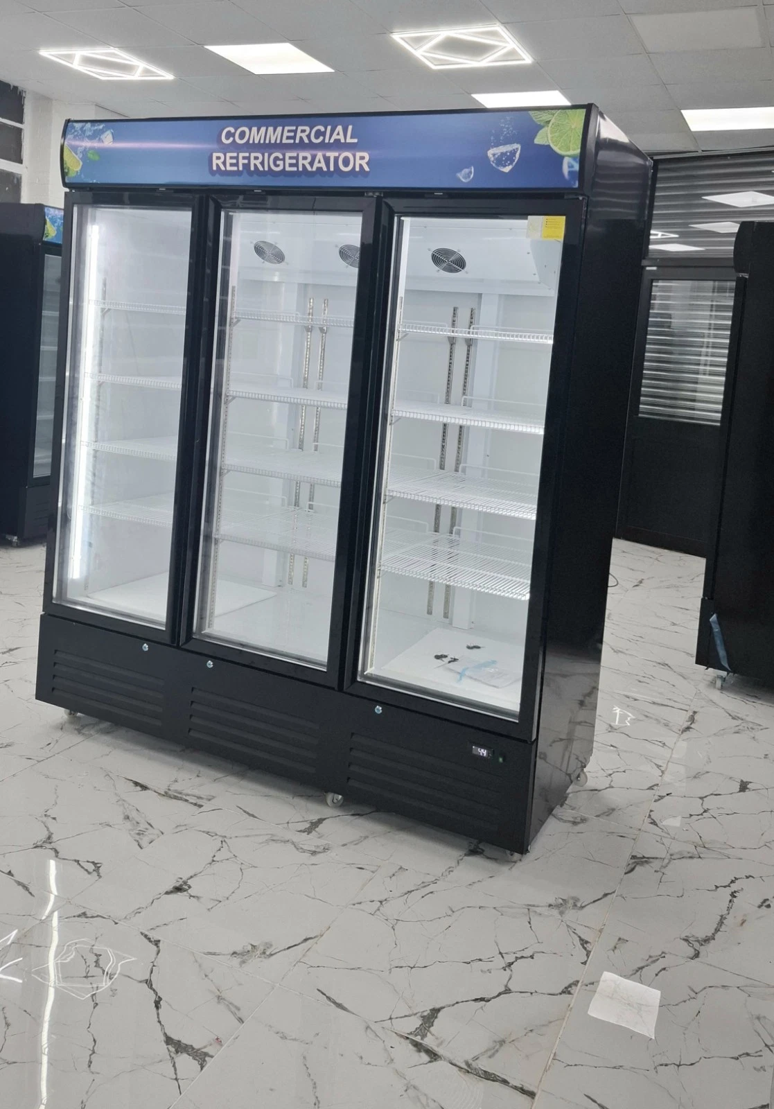 BRAND NEW COMMERCIAL TRIPPLE GLASS DOORS FRIDGE .. 1.8 METER - Image 2