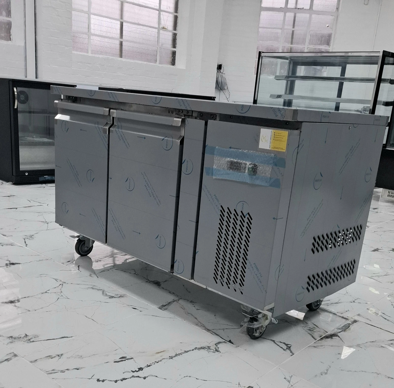 BRAND NEW HEAVY DUTY STAINLESS STEEL PIZZA PREP FRIDGE.1.3 METER - Image 2