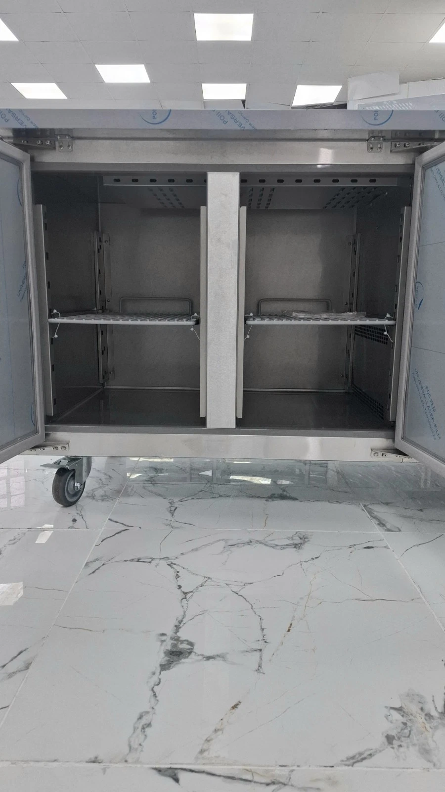 BRAND NEW HEAVY DUTY STAINLESS STEEL PIZZA PREP FRIDGE.1.3 METER - Image 4