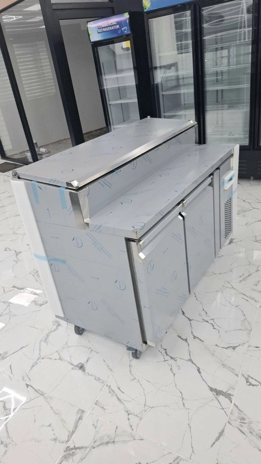 BRAND NEW PIZZA FRIDGE WITH GN PAN 1.3 METER - Image 2