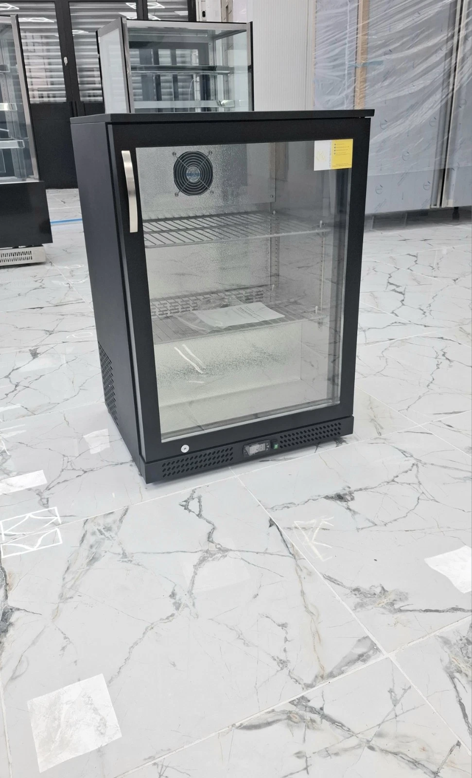 BRAND NEW COMMERCIAL BACK BAR COOLER. SELF CLOSING DOOR.120 LITRES - Image 5