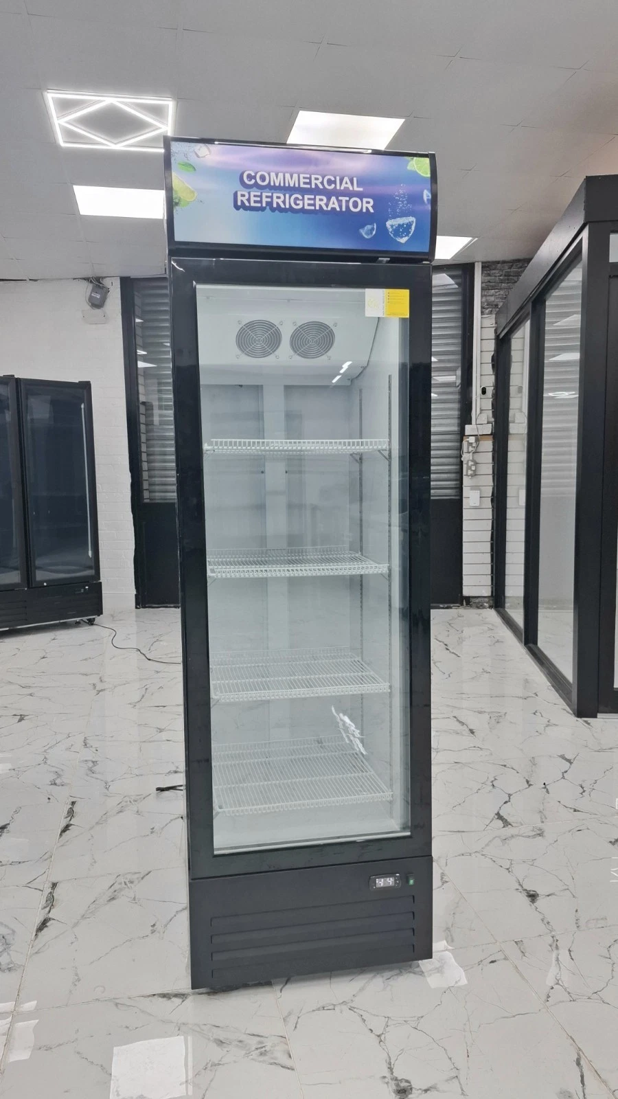 BRAND NEW COMMERCIAL SINGLE GLASS DOOR FREEZER - Image 2