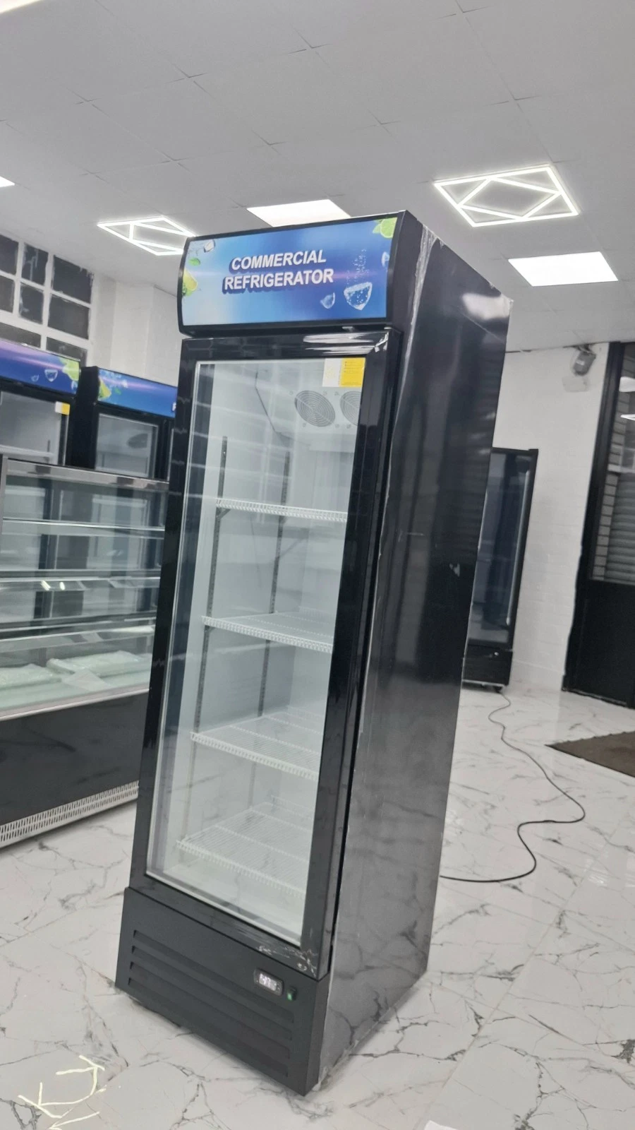 BRAND NEW COMMERCIAL SINGLE GLASS DOOR FREEZER - Image 3
